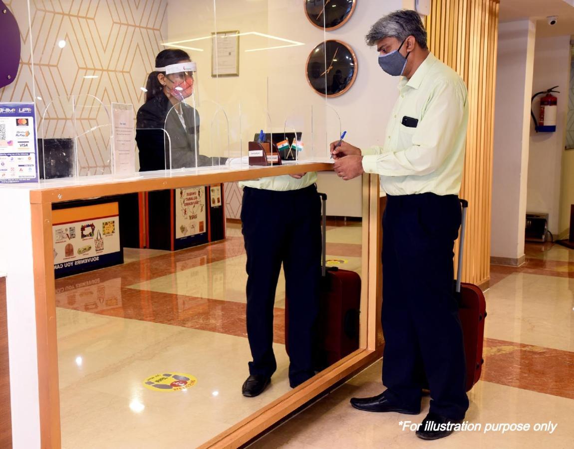 Spot On 76940 Sri Annapoorneshwari Residency Boarding & Lodging Hotel Hassan Exterior photo
