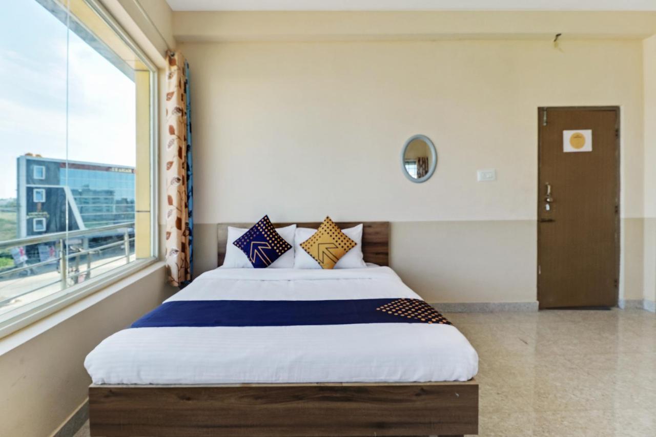 Spot On 76940 Sri Annapoorneshwari Residency Boarding & Lodging Hotel Hassan Exterior photo