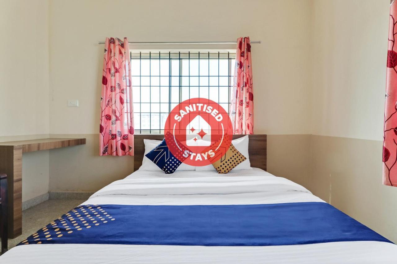 Spot On 76940 Sri Annapoorneshwari Residency Boarding & Lodging Hotel Hassan Exterior photo