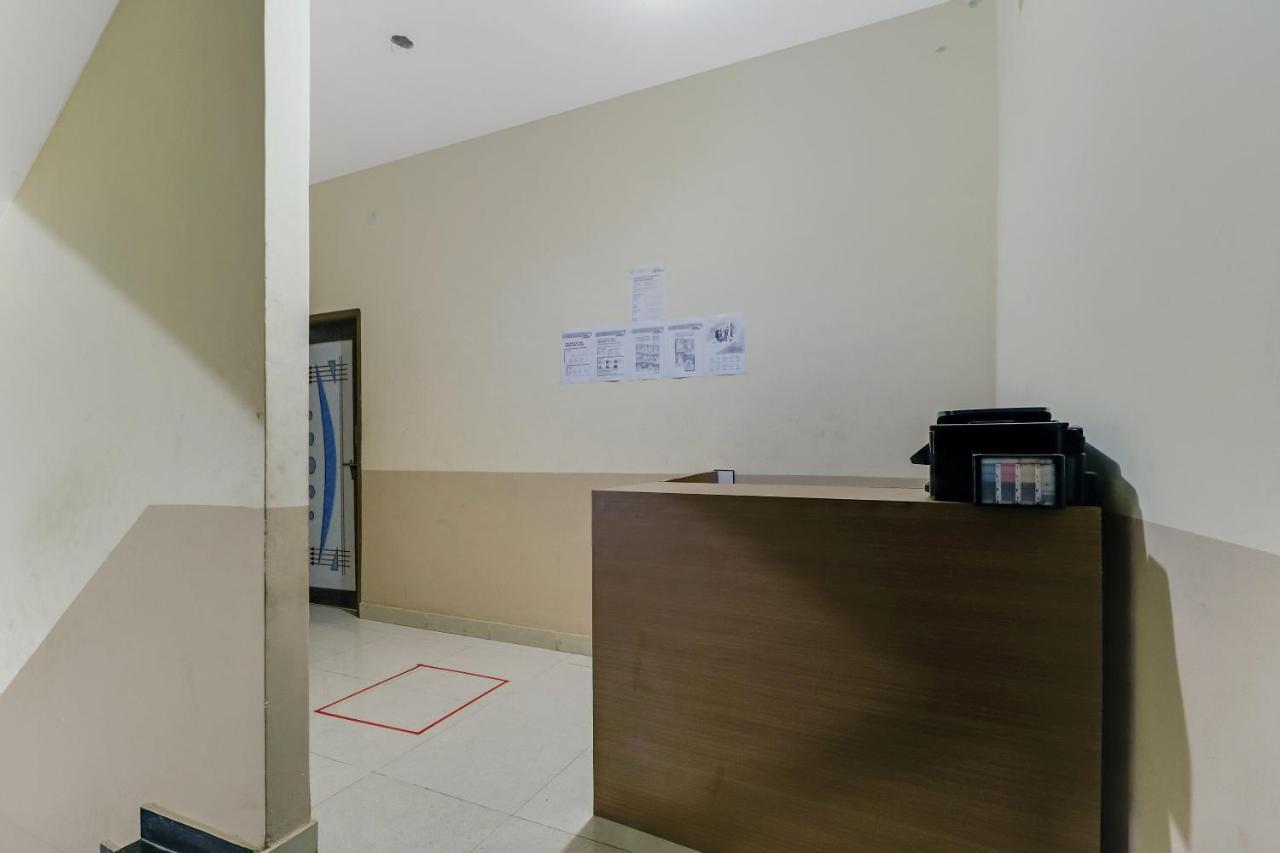 Spot On 76940 Sri Annapoorneshwari Residency Boarding & Lodging Hotel Hassan Exterior photo