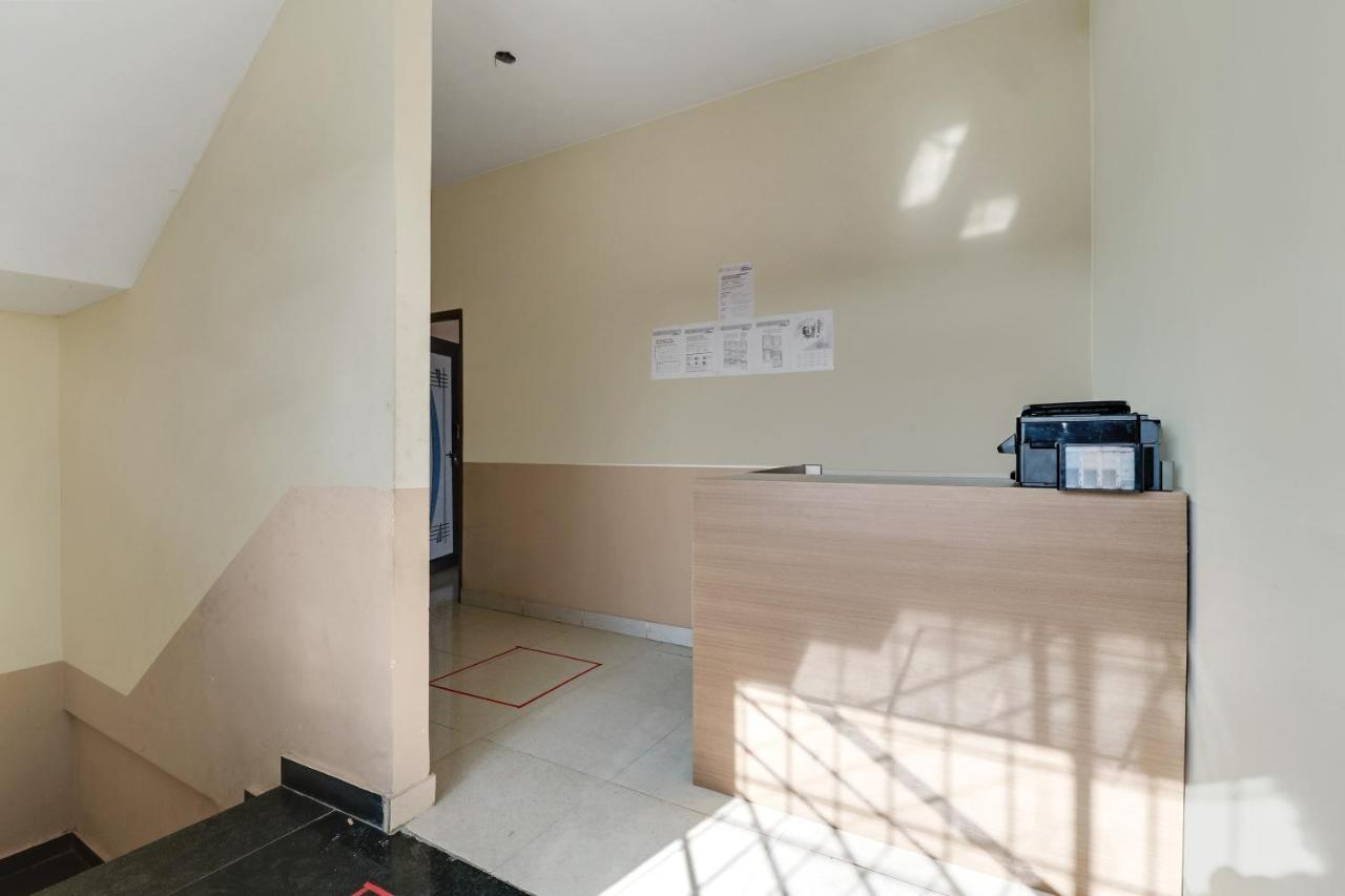 Spot On 76940 Sri Annapoorneshwari Residency Boarding & Lodging Hotel Hassan Exterior photo